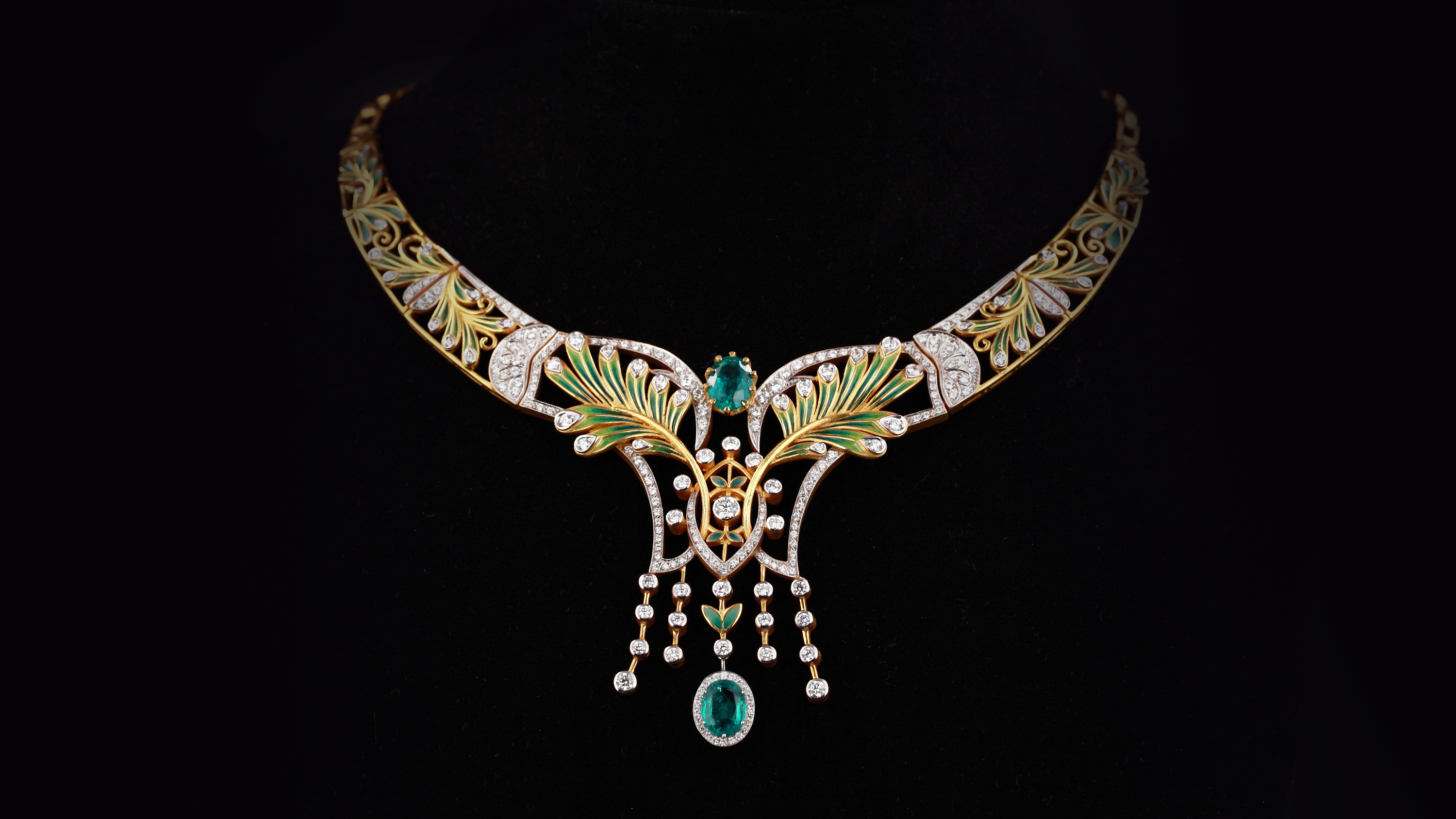 熱鬧非凡的珠寶鐘表市場 未來是“走出去”還是“引進(jìn)來”？